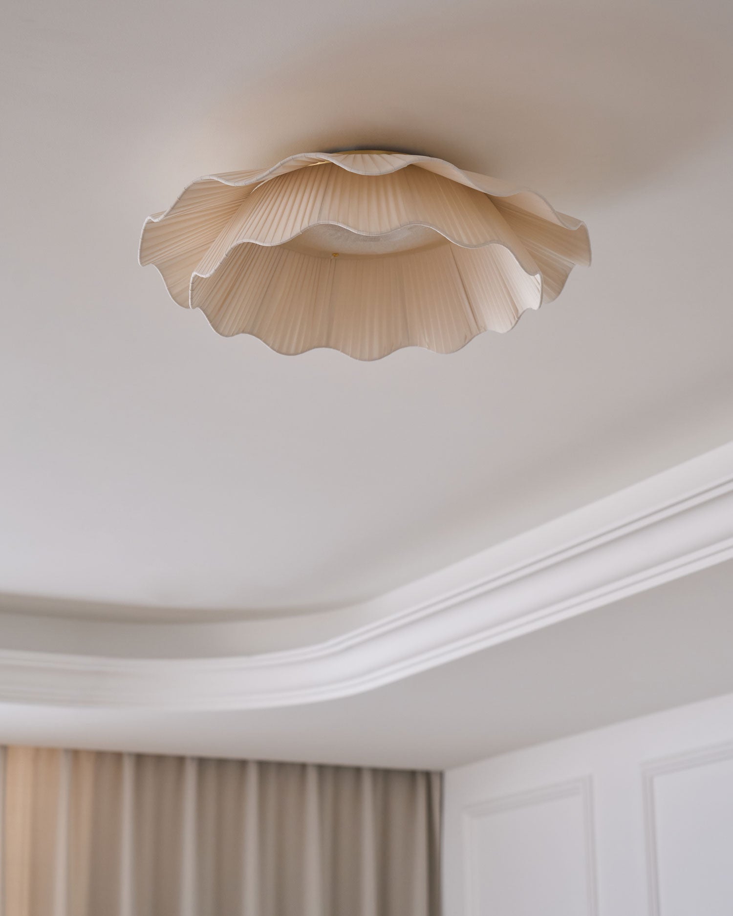 Mylirira Plafonnier en Laiton Tissu Vague Élégance Premium - Neutralighting
