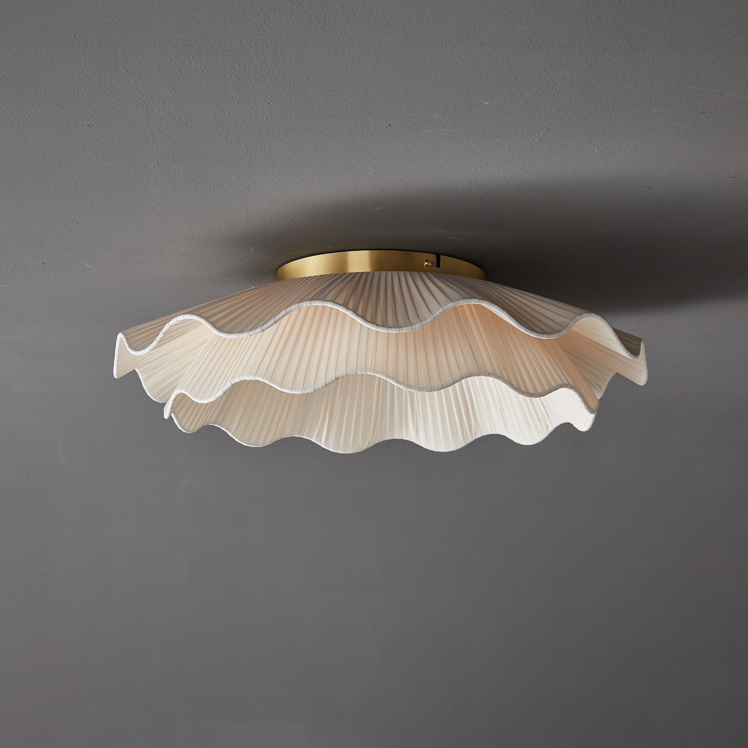 Tirah Plafonnier en tissu ondulé - Neutralighting