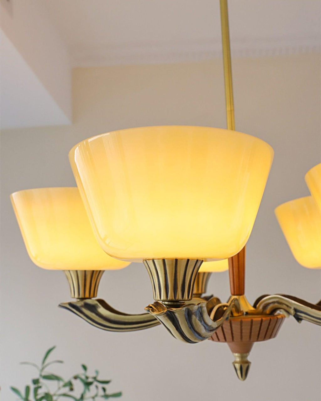 Lustra Chandelier Vintage à Abat-jour Évasé - Neutralighting