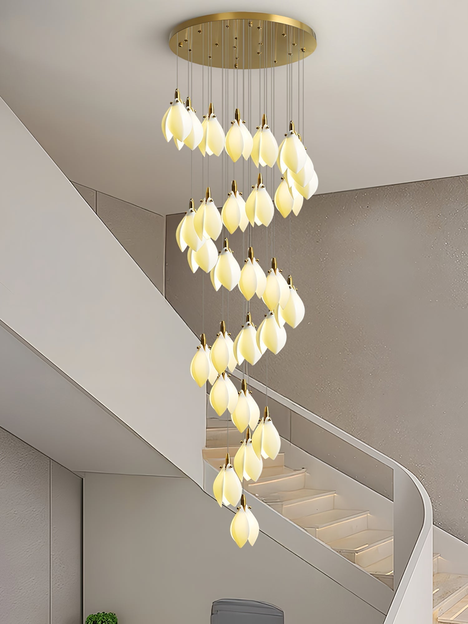 Caphayra Chandelier en Céramique Florale et Laiton - Neutralighting