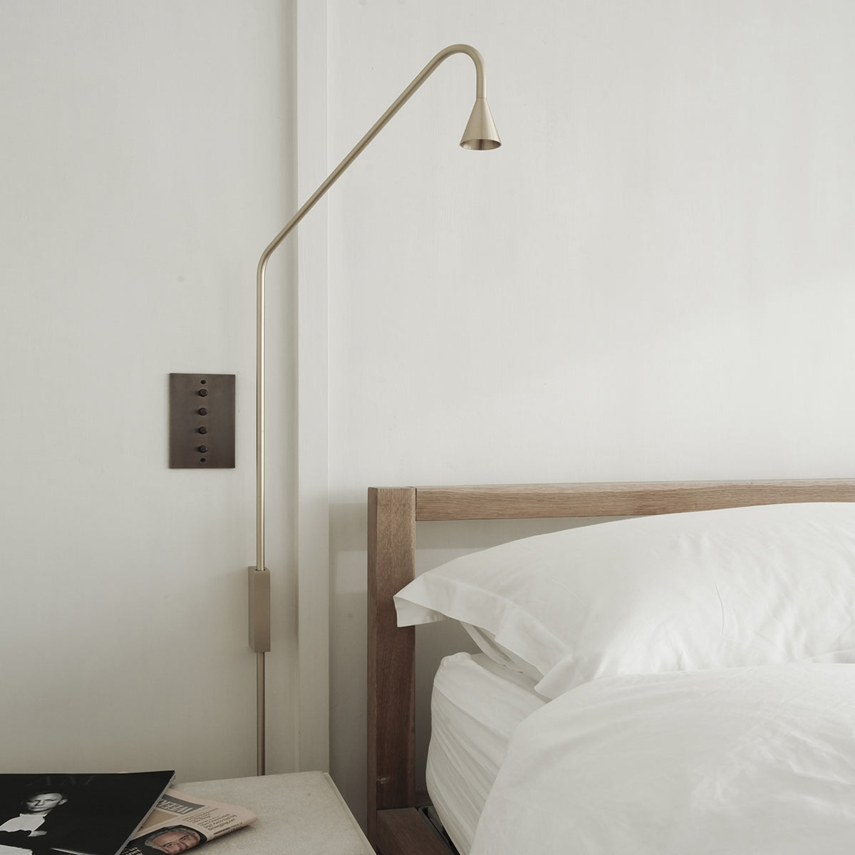 Vesolel Modern Minimalist Wall Lamp - Neutralighting