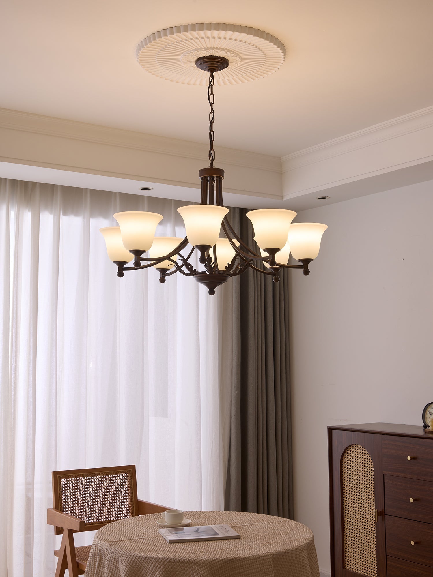 Elorira Chandelier Verre Élégance Traditionnelle Fleur - Neutralighting