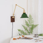 Vionde Applique murale réglable en laiton et verre vert - Neutralighting