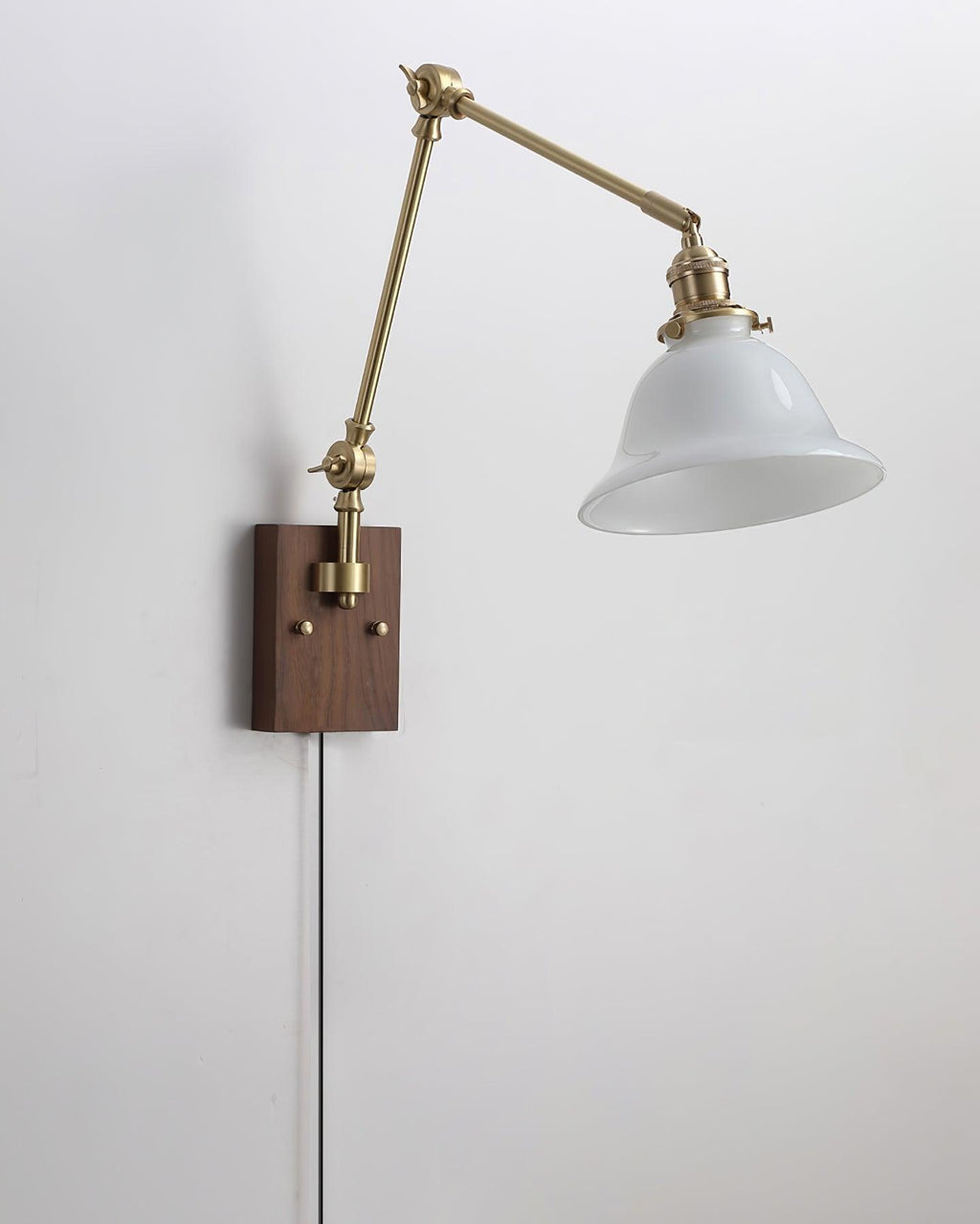 Vionde Applique murale réglable en laiton et verre vert - Neutralighting