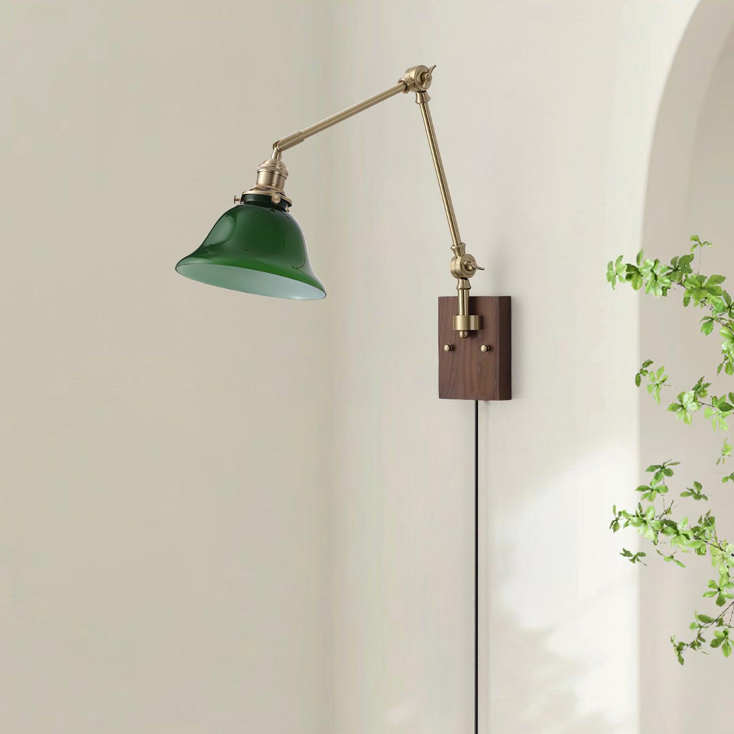 Vionde Applique murale réglable en laiton et verre vert - Neutralighting