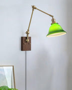 Vionde Applique murale réglable en laiton et verre vert - Neutralighting