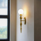 Nara Applique Murale Classique Élégante en Laiton - Neutralighting