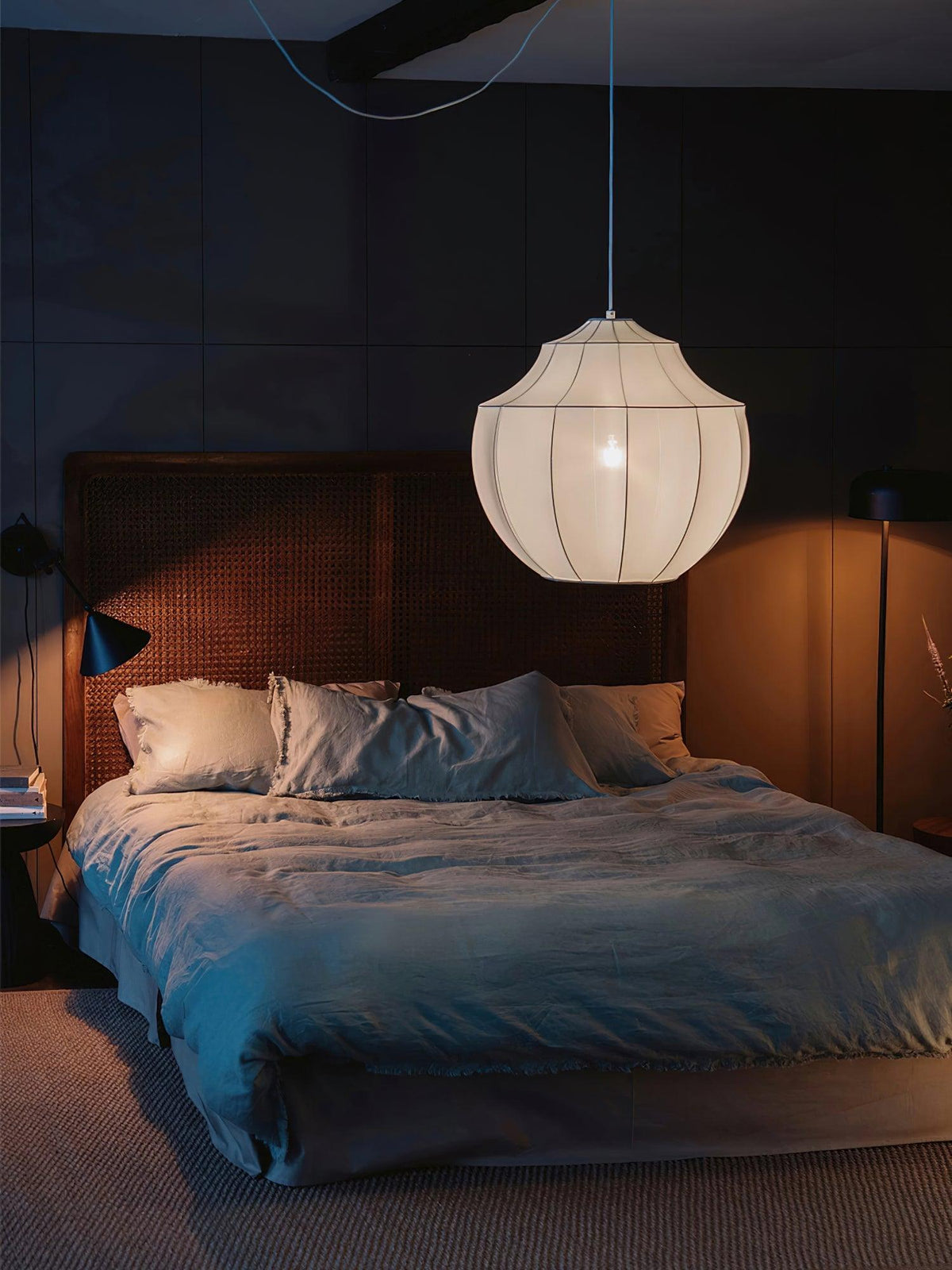 Eraeyra Lampe Suspension en Tissu Maille d'Élégance Premium - Neutralighting