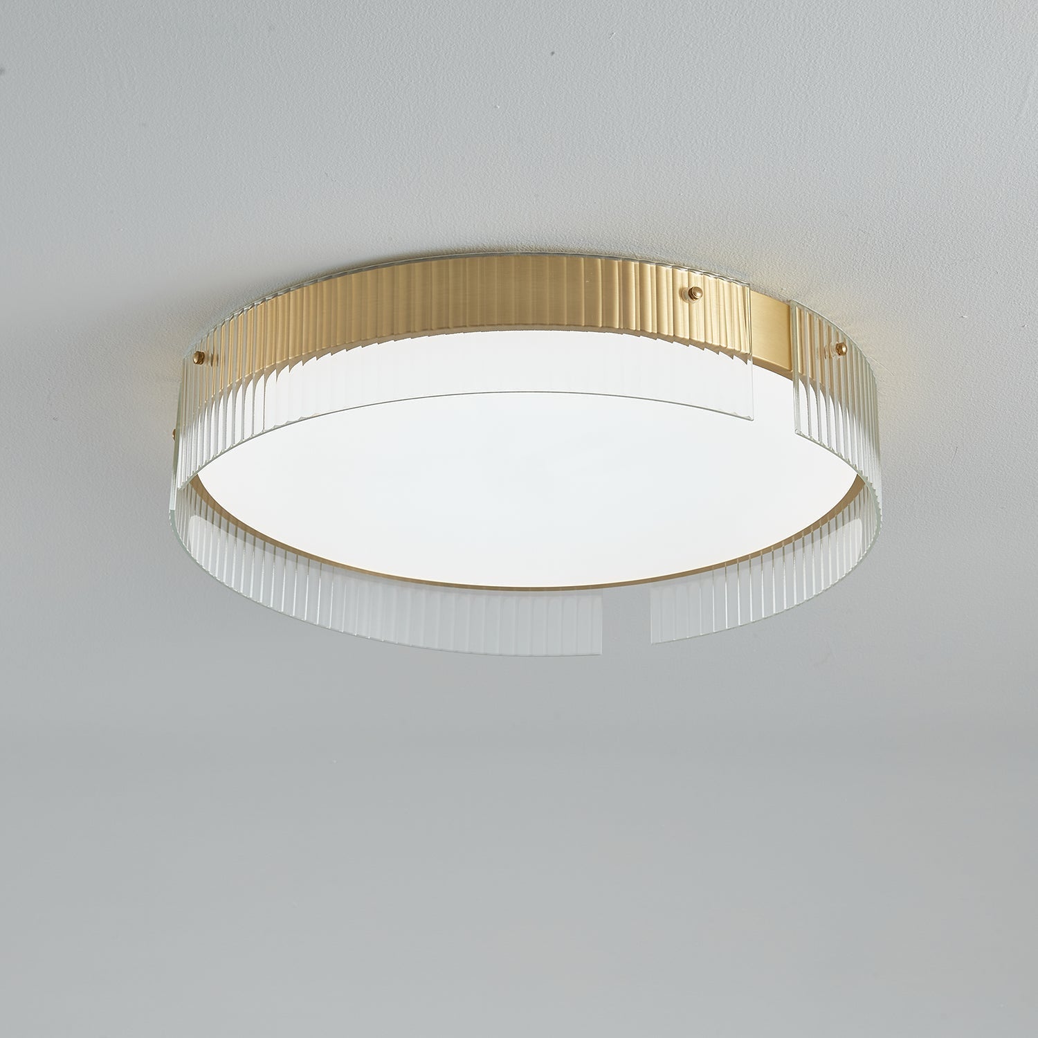 Ovenaris Plafonnier Minimaliste en Laiton - Neutralighting