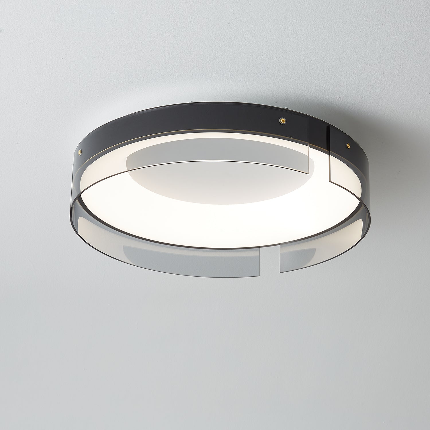 Ovenaris Plafonnier Minimaliste en Laiton - Neutralighting