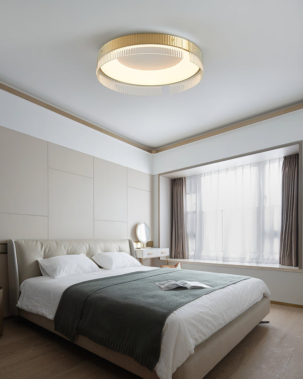 Ovenaris Plafonnier Minimaliste en Laiton - Neutralighting