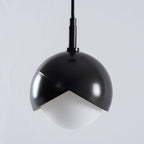 Solara Lampe Suspendue en Laiton Globe Opale Emboîté Moderne - Neutralighting
