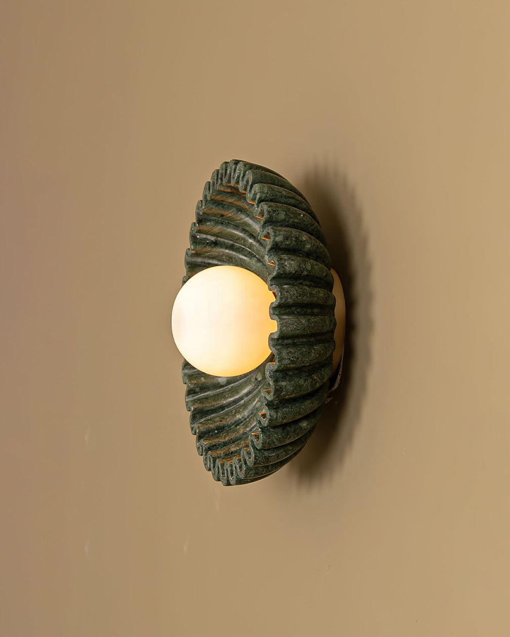 Applique Murale Céramique Verre Blanc Noir Beige Sculptural - Neutralighting