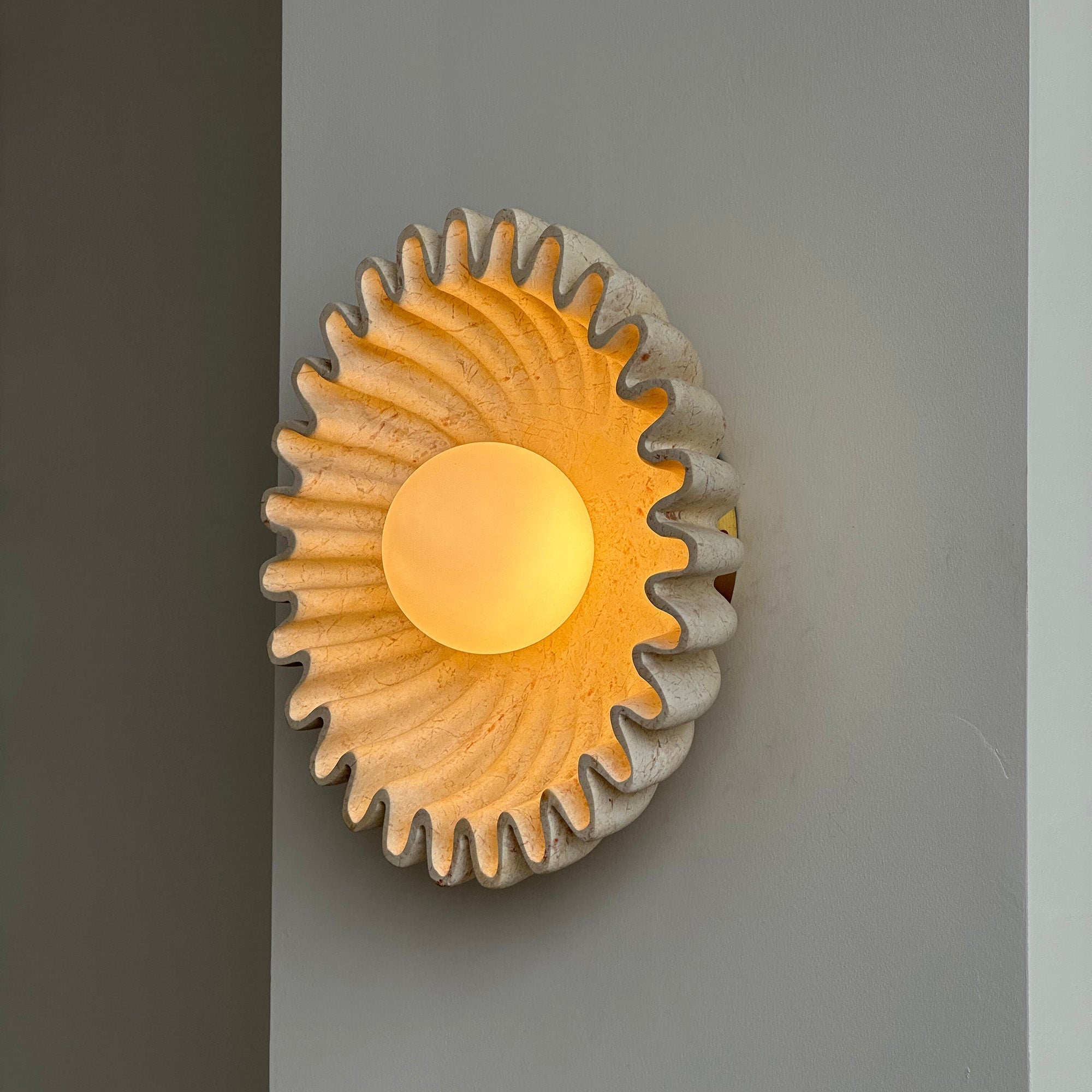 Applique Murale Céramique Verre Blanc Noir Beige Sculptural - Neutralighting