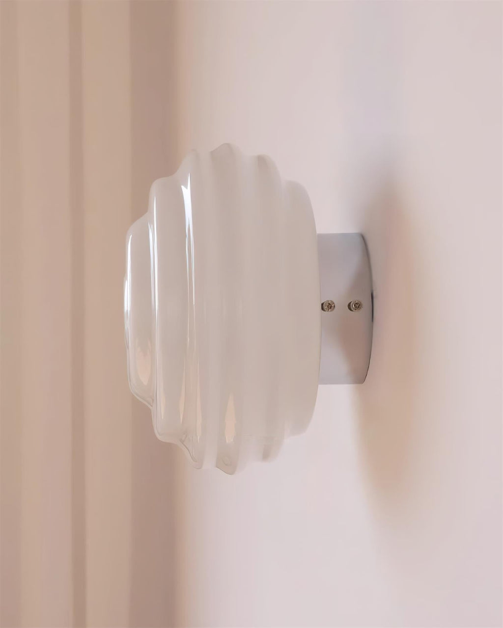 Duvia Applique Murale en Verre Ondulé - Neutralighting