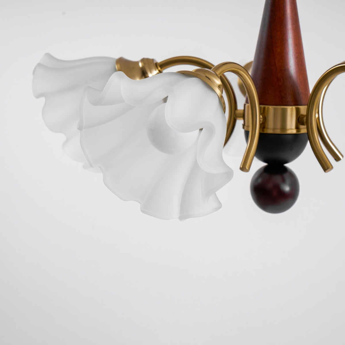 Ilvinan Chandelier Bois Verre Élégance Traditionnelle - Neutralighting