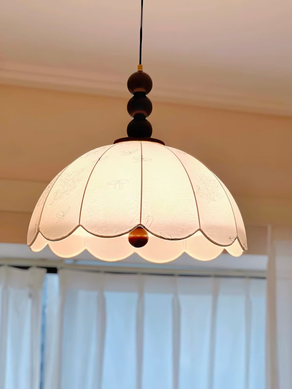 Syphaen Traditionnel Floraison Tissu Bois Pendentif Lumière - Neutralighting
