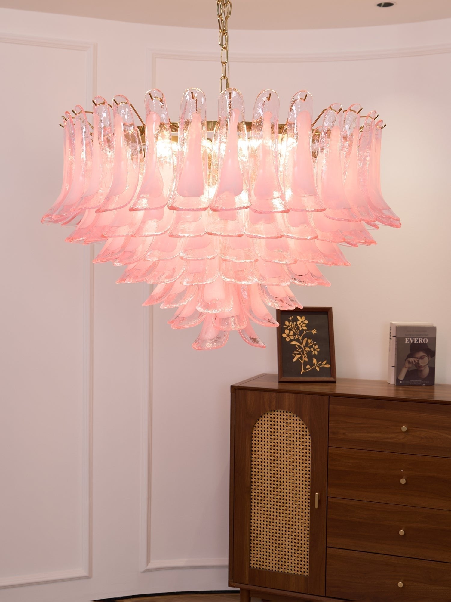 Aurora Chandelier en Verre Rose Pâle Élégant - Neutralighting