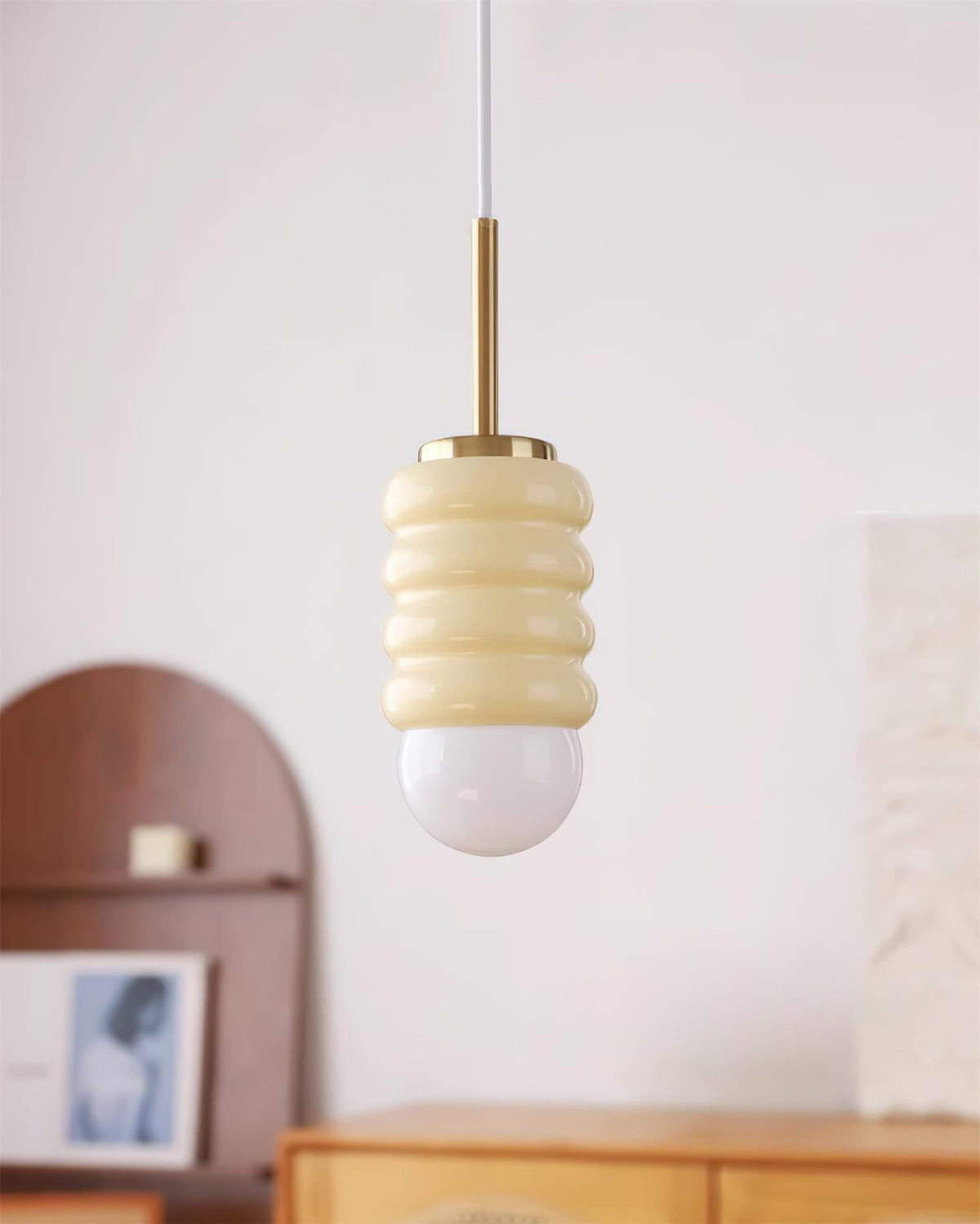 Virelli Lampe Pendante Abat-jour Céramique Striée Laiton Chaleureux Midcentury - Neutralighting