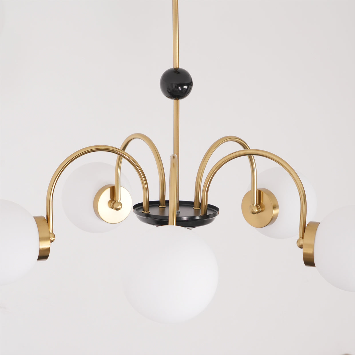 Lustra Chandelier Cadre en Tige et Blanc - Neutralighting