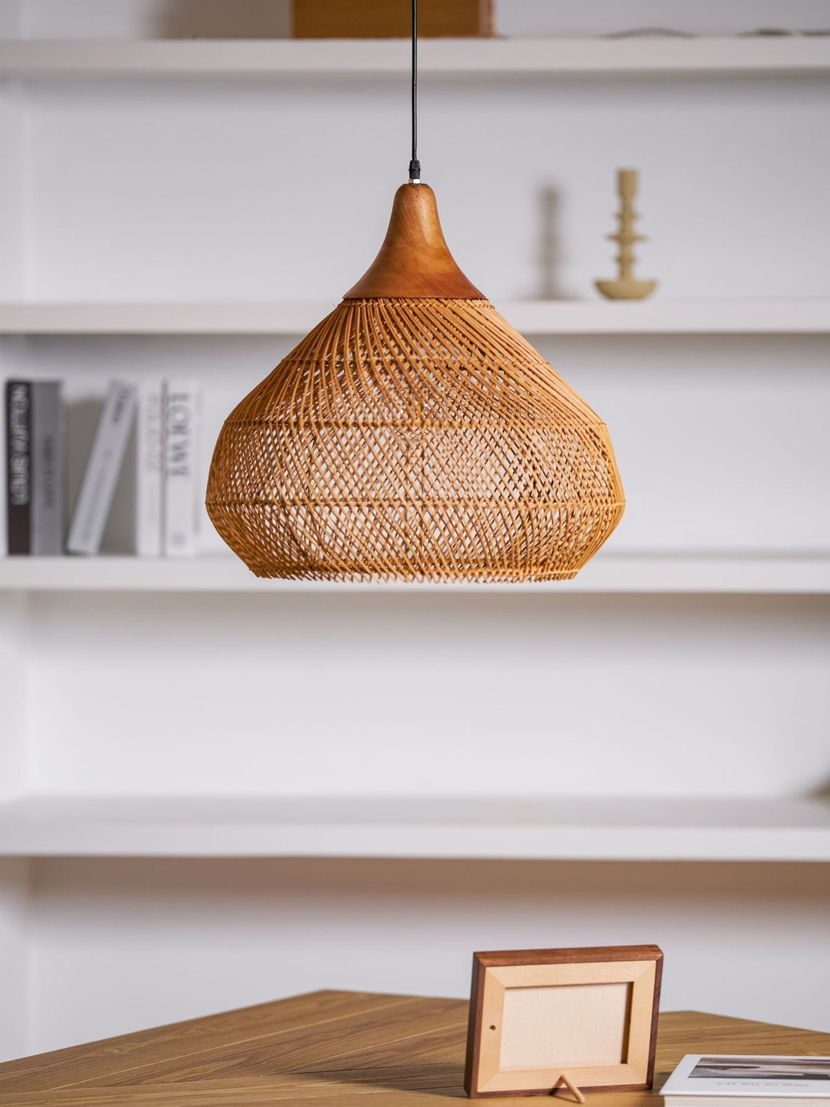 Solavn Lampe suspendue en bois de rotin - Neutralighting