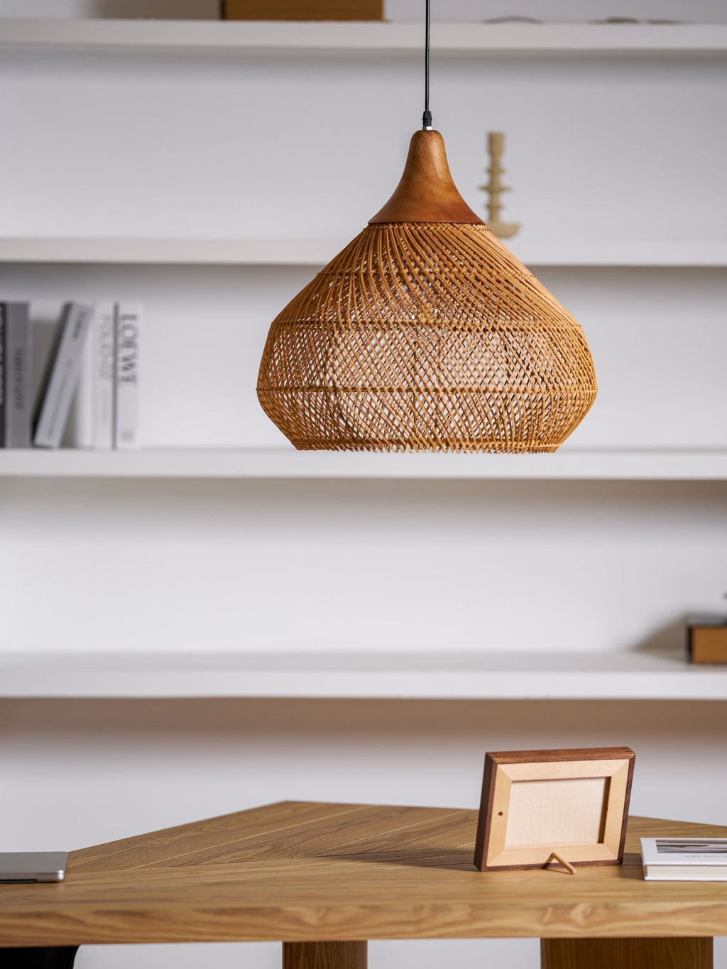 Solavn Lampe suspendue en bois de rotin - Neutralighting