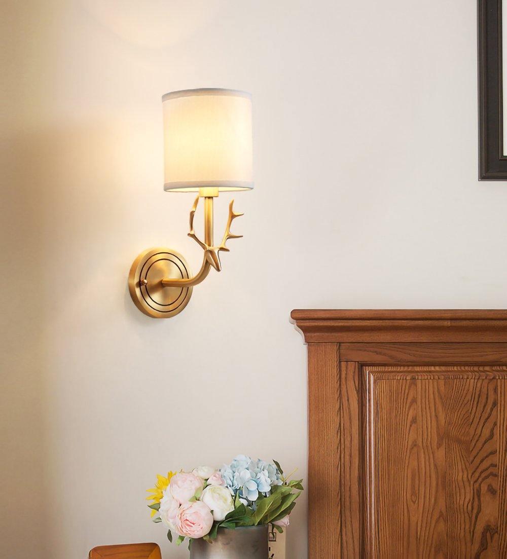 Noble Applique Murale Élégance Tête de Cerf Laiton - Neutralighting