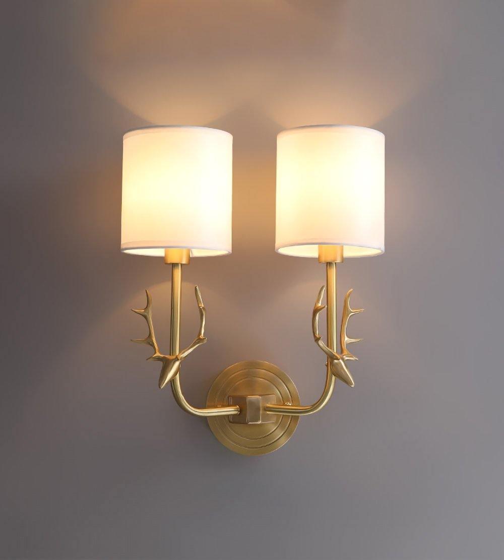 Noble Applique Murale Élégance Tête de Cerf Laiton - Neutralighting