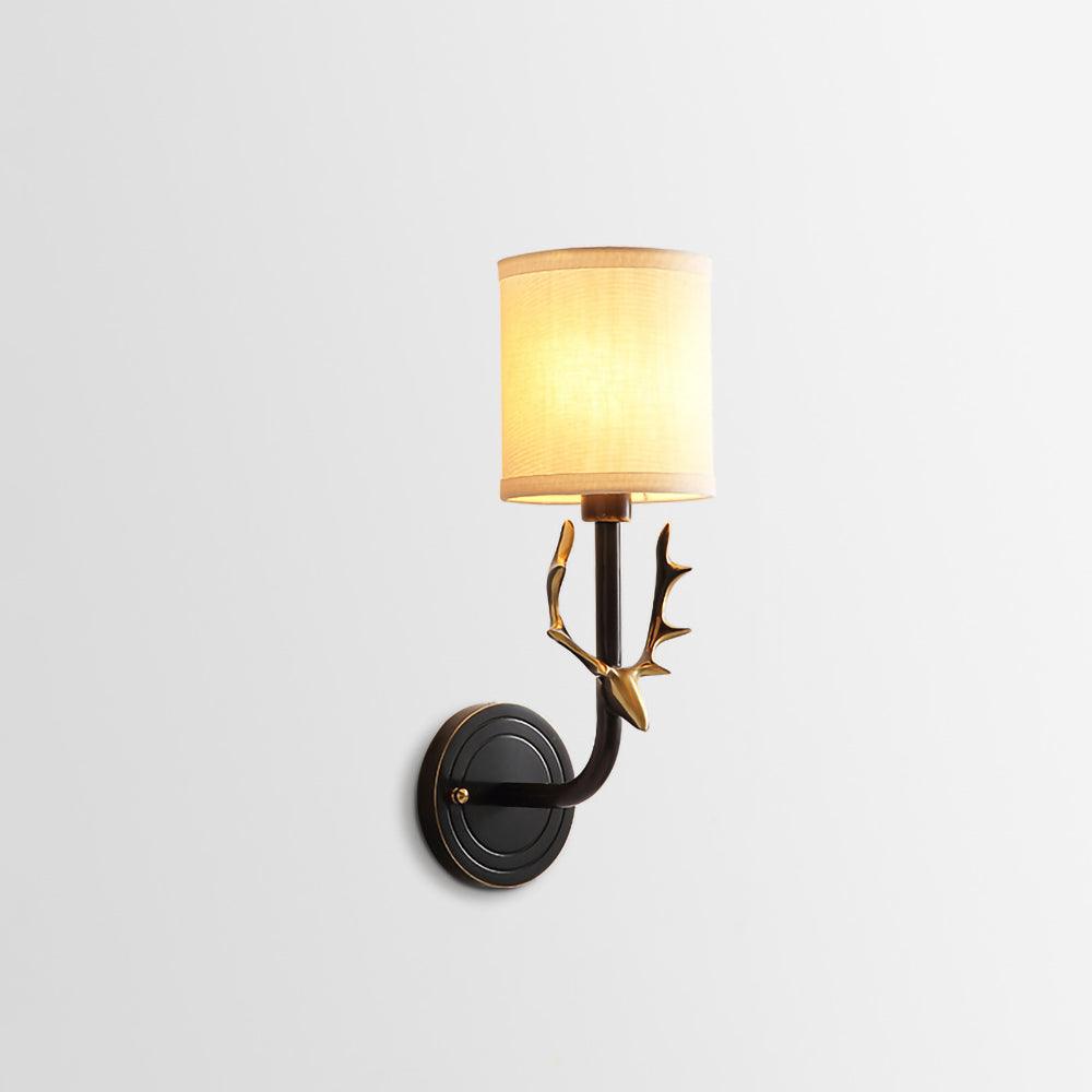 Noble Applique Murale Élégance Tête de Cerf Laiton - Neutralighting