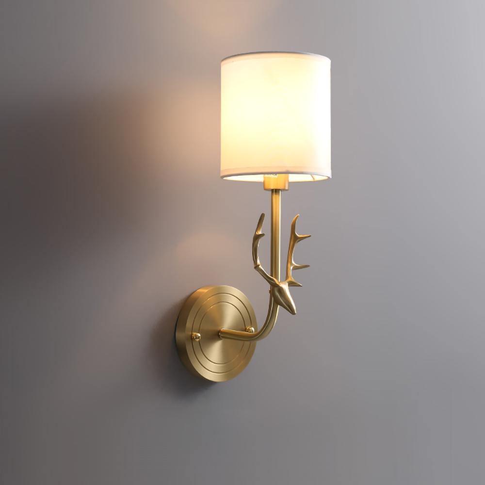Noble Applique Murale Élégance Tête de Cerf Laiton - Neutralighting