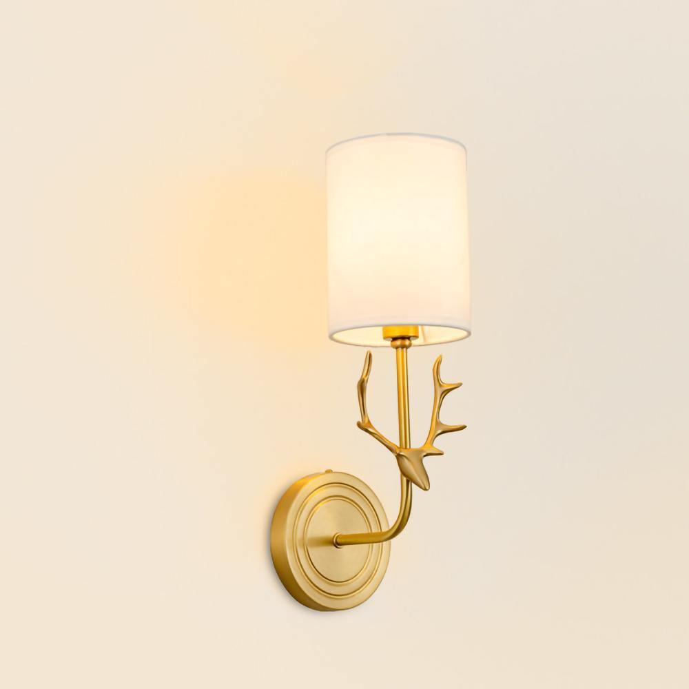 Noble Applique Murale Élégance Tête de Cerf Laiton - Neutralighting