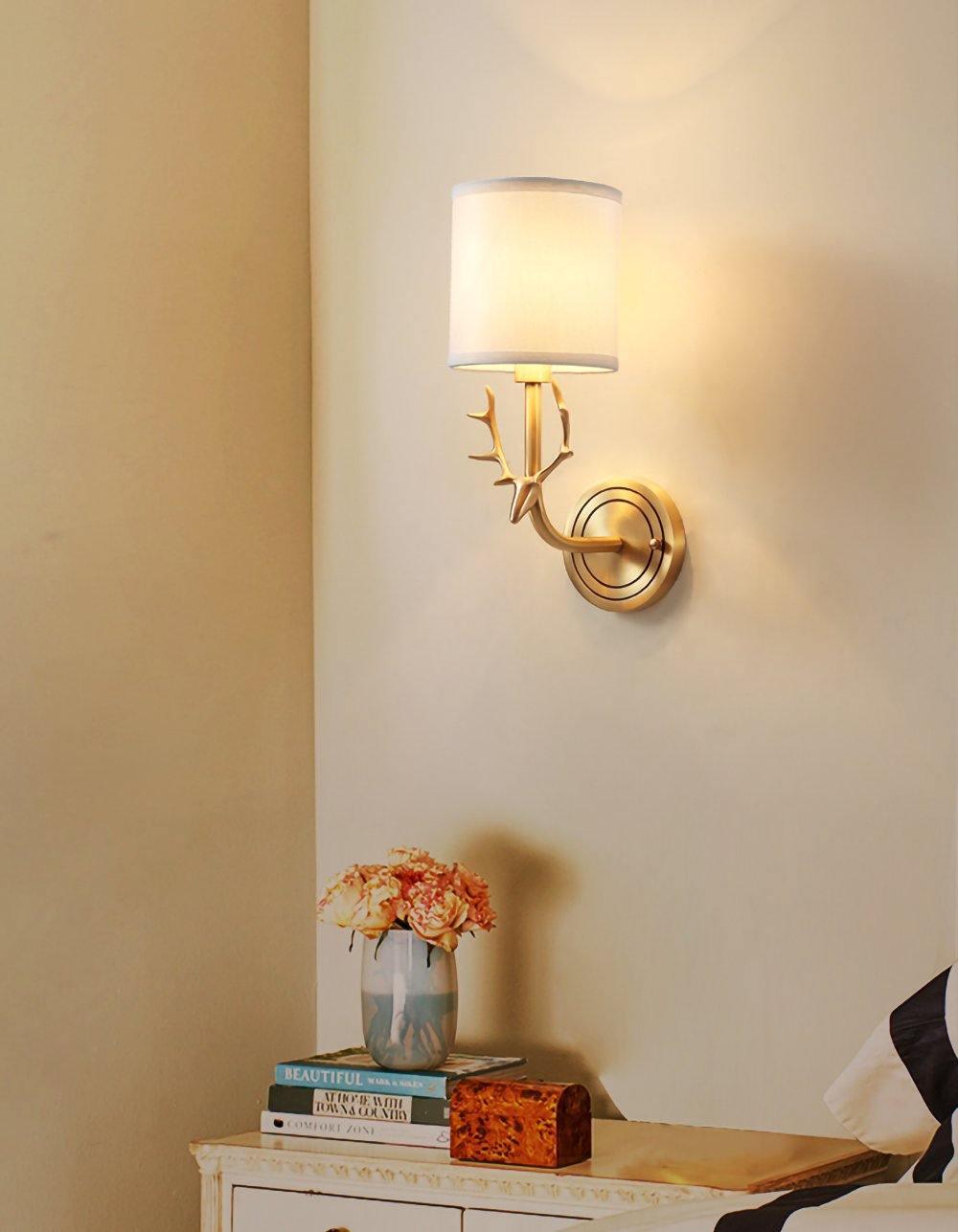 Noble Applique Murale Élégance Tête de Cerf Laiton - Neutralighting