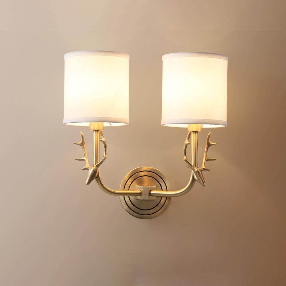 Noble Applique Murale Élégance Tête de Cerf Laiton - Neutralighting