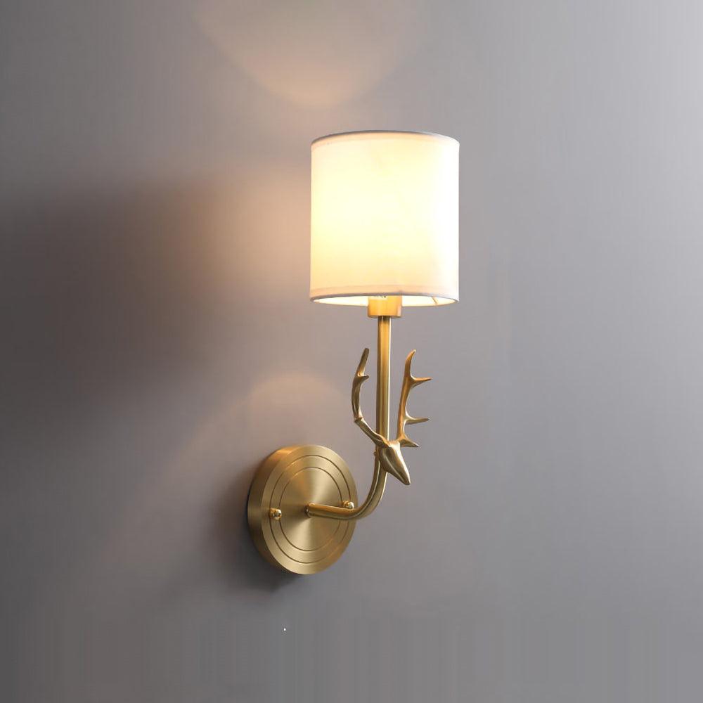 Noble Applique Murale Élégance Tête de Cerf Laiton - Neutralighting