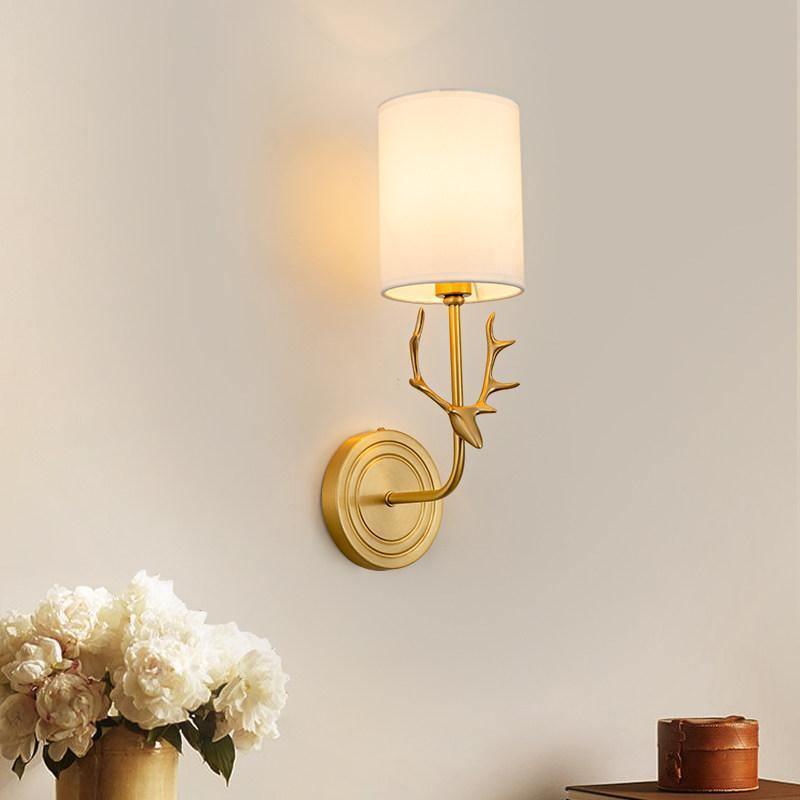 Noble Applique Murale Élégance Tête de Cerf Laiton - Neutralighting