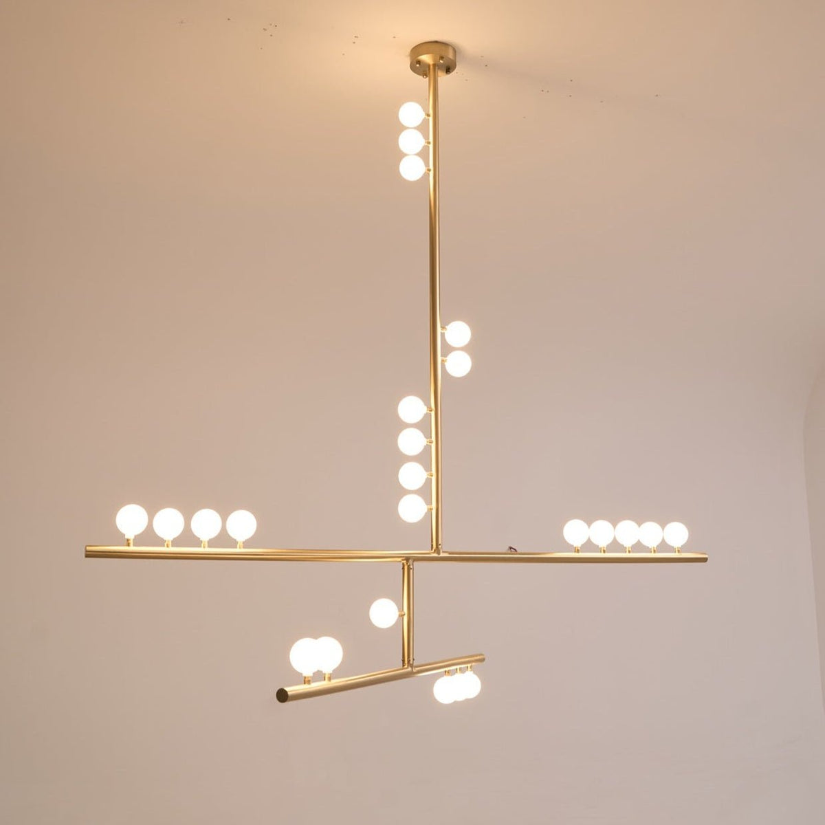 Eurzoris Chandelier Linéaire Géométrique en Laiton - Neutralighting