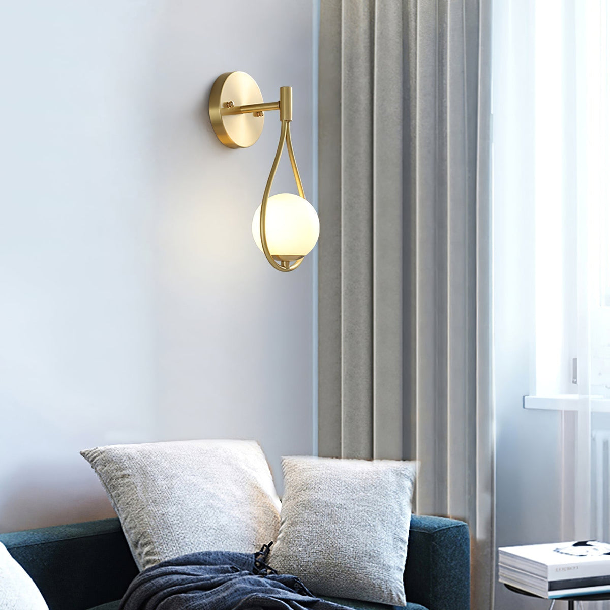 Icarila Moderne Minimaliste Vanité Laiton Verre Applique Murale - Neutralighting