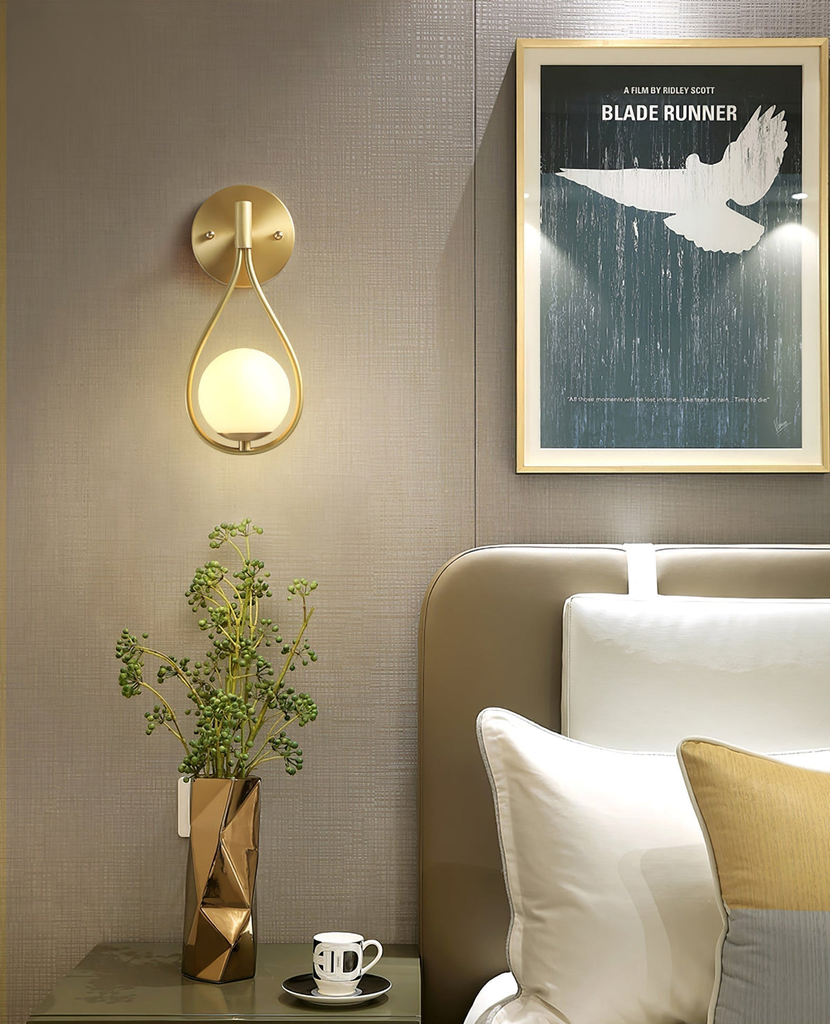 Icarila Moderne Minimaliste Vanité Laiton Verre Applique Murale - Neutralighting