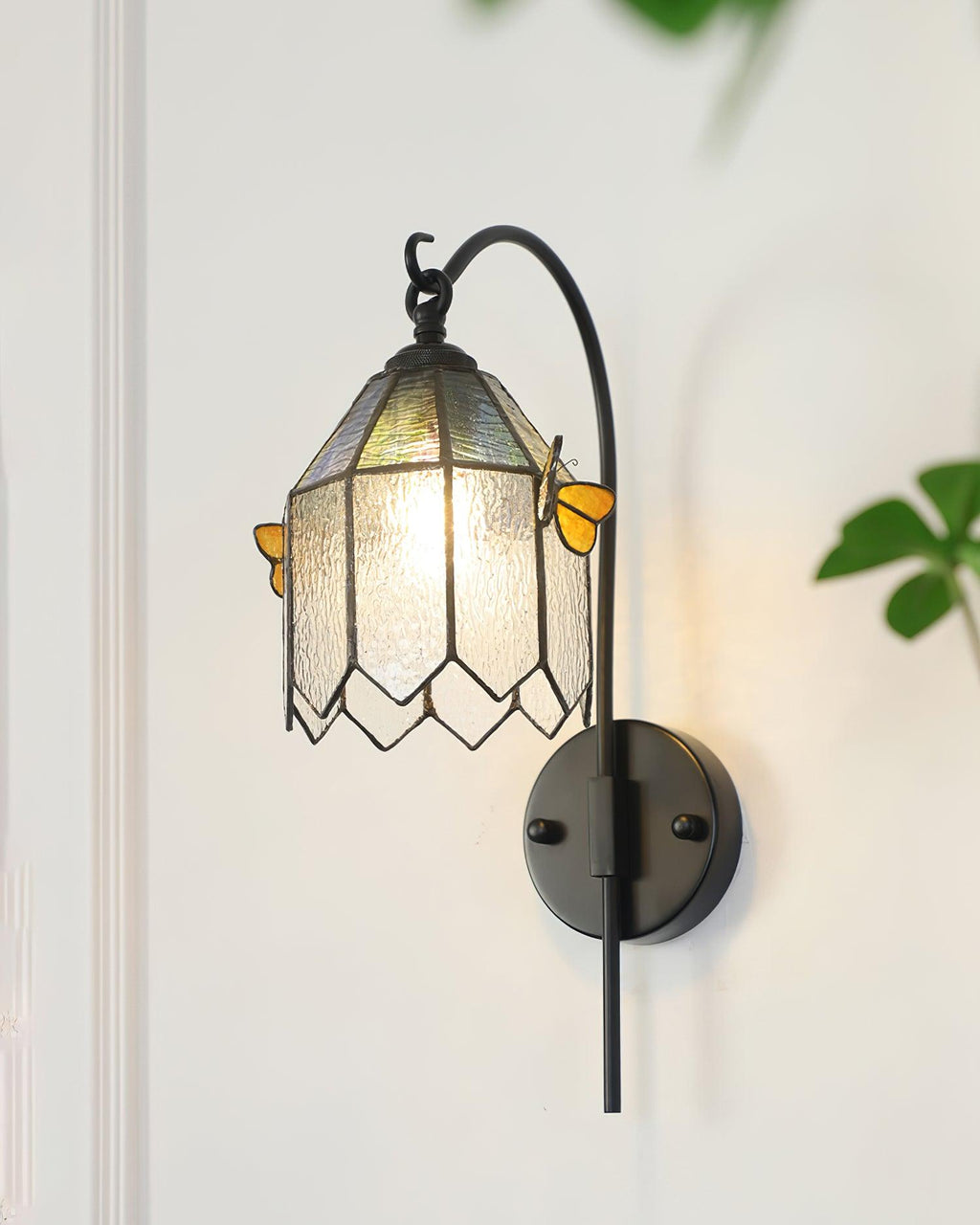 Tiffany Applique Murale Abat-jour en Verre Papillon Rose Jaune Art - Neutralighting