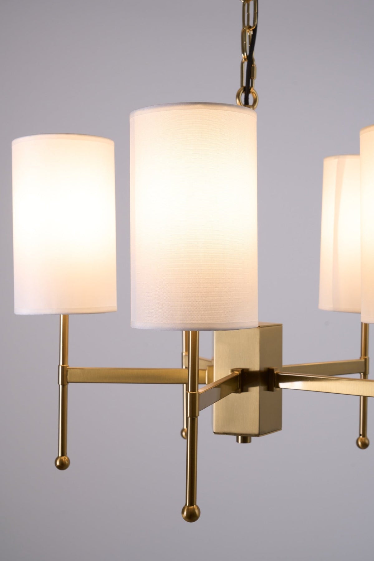 Ulcarisra Chandelier en Tissu Vintage en Laiton - Neutralighting