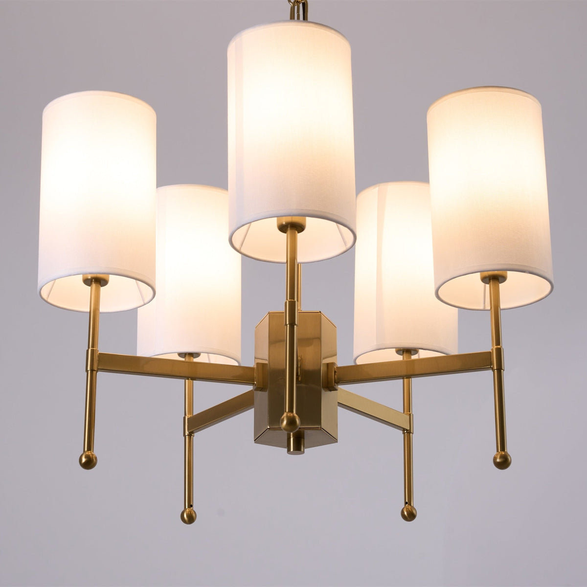 Ulcarisra Chandelier en Tissu Vintage en Laiton - Neutralighting