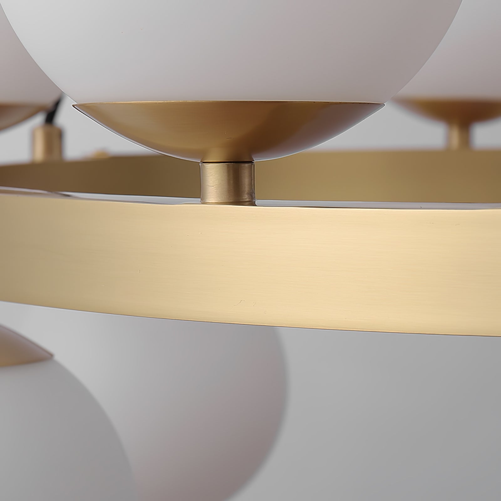 Lustra Chandelier Globe Anneau en Laiton - Neutralighting