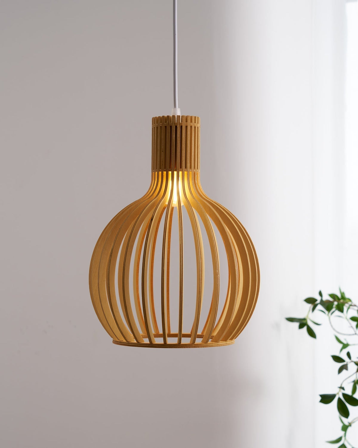 Cage Lampe Suspendue Sculpturale à Cadre Ouvert en Bouleau - Neutralighting