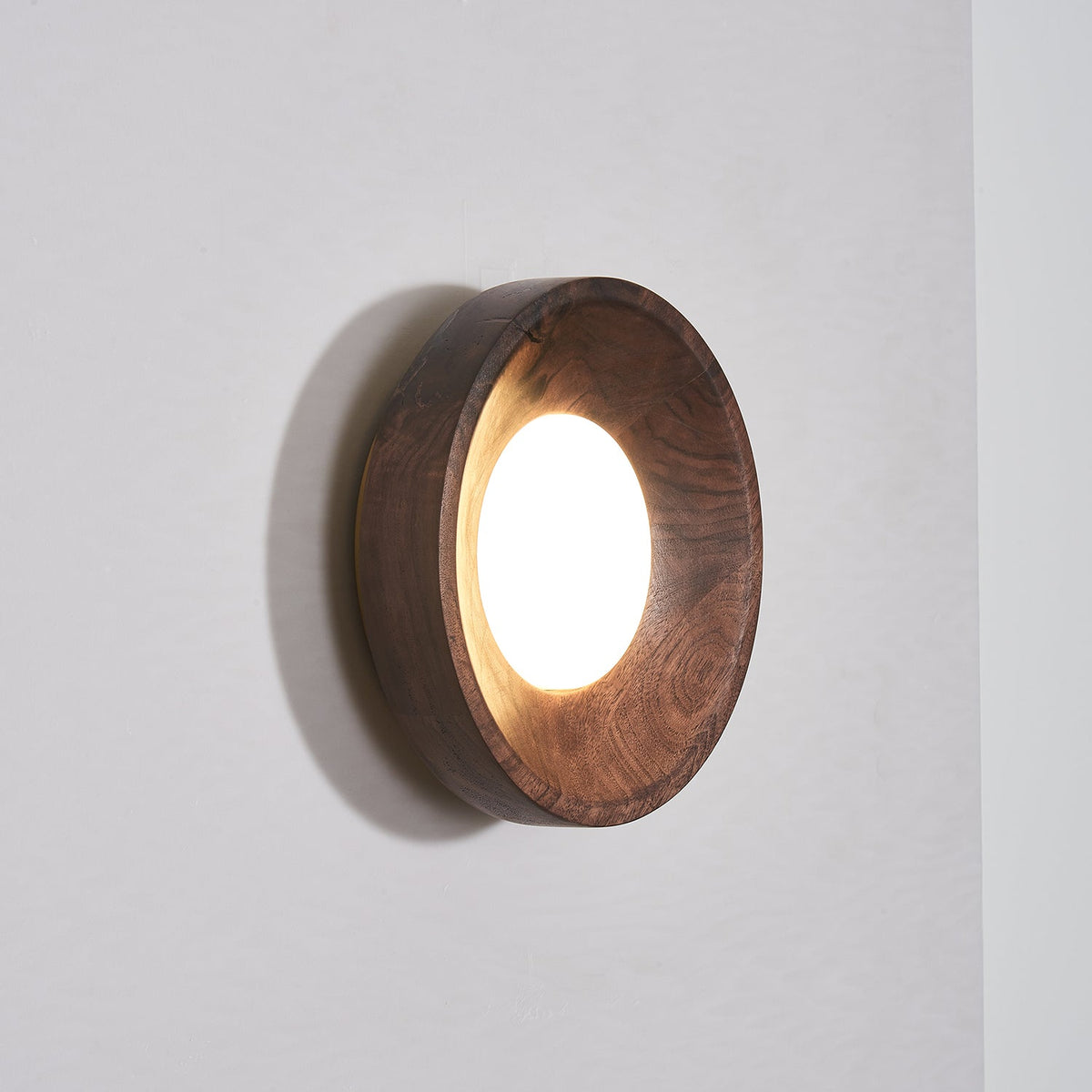 Lustra Lampe Murale Bois de Noyer Acrylique - Neutralighting