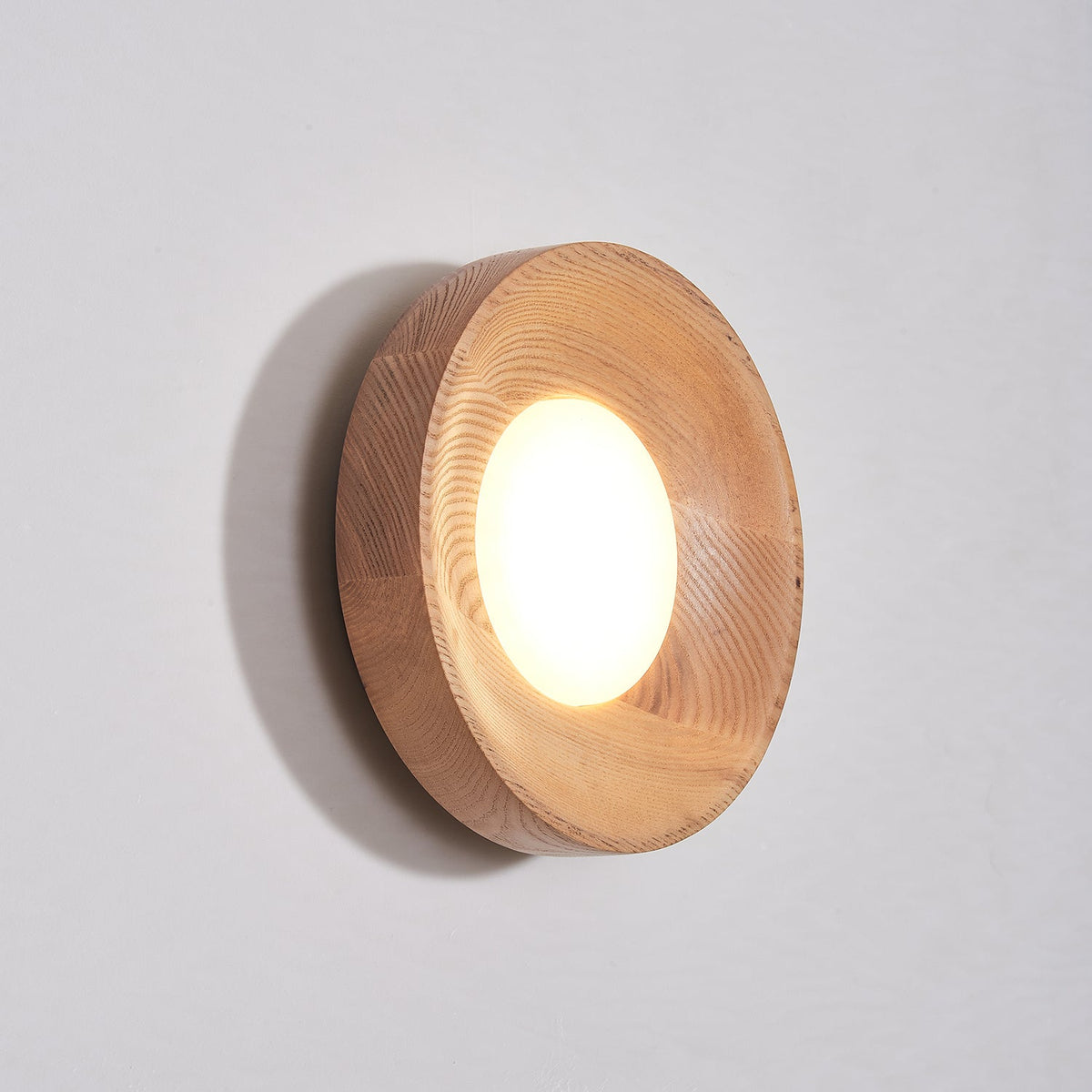 Lustra Lampe Murale Bois de Noyer Acrylique - Neutralighting