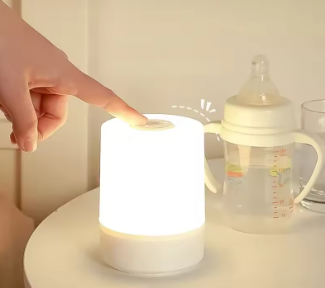 Lampe de lecture Claire Simpliste Oriane Apostrophe - Un Éclairage Dédié à la Lecture