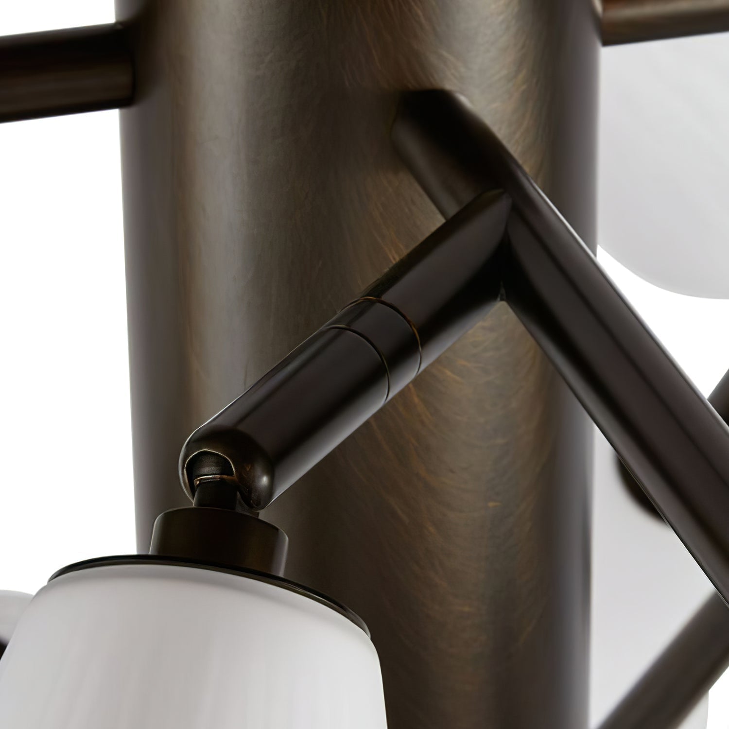Lily Lustre de Luxe - Neutralighting