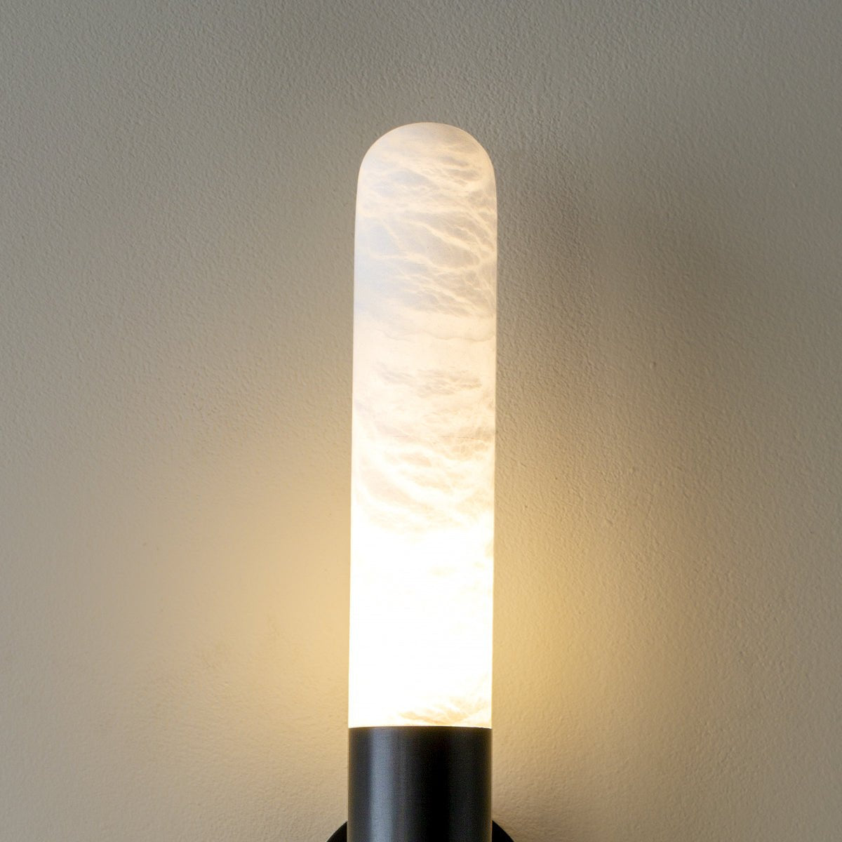 Evtalos Applique Murale Cylindrique en Albâtre - Neutralighting