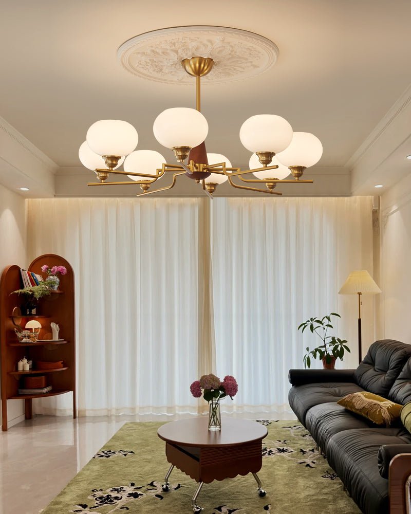 Lustra Chandelier en Noyer avec Globes en Verre Opale - Neutralighting