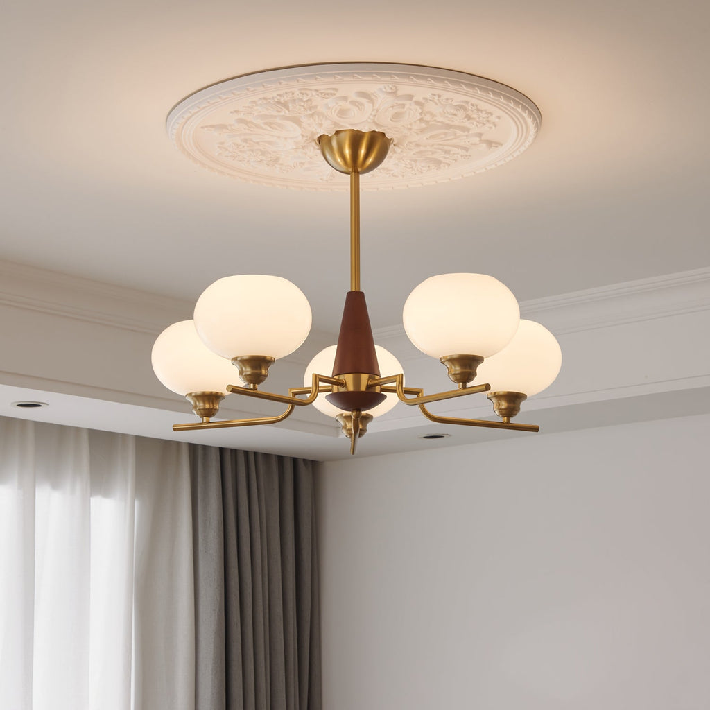Lustra Chandelier en Noyer avec Globes en Verre Opale - Neutralighting